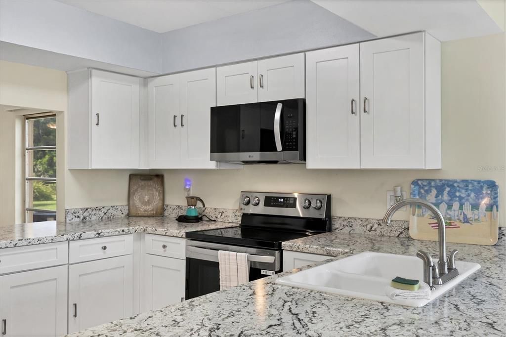 Activo con contrato: $179,000 (2 camas, 2 baños, 1409 Pies cuadrados)