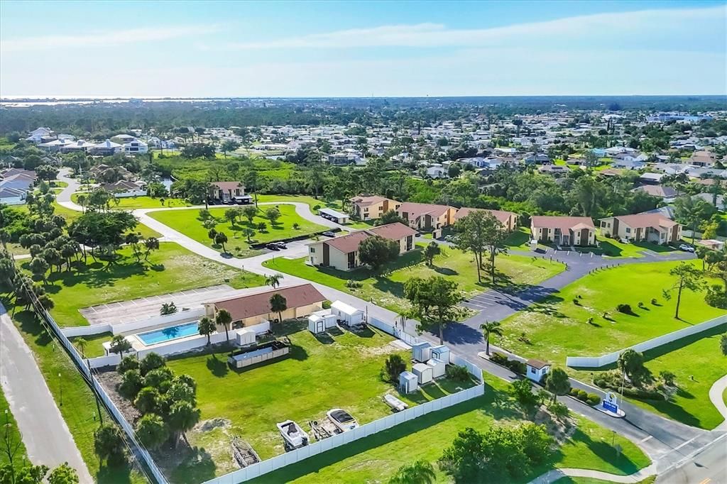 Activo con contrato: $179,000 (2 camas, 2 baños, 1409 Pies cuadrados)