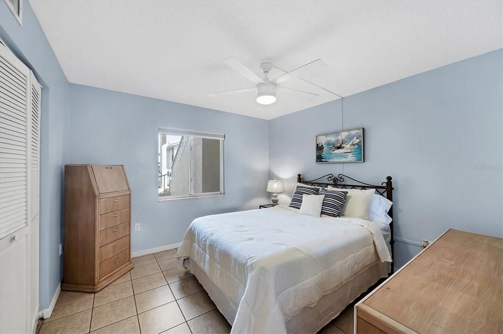 Activo con contrato: $179,000 (2 camas, 2 baños, 1409 Pies cuadrados)