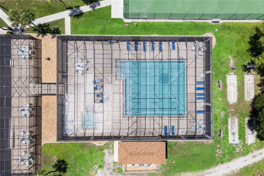 На продажу: $129,900 (2 спален, 2 ванн, 1035 Квадратных фут)