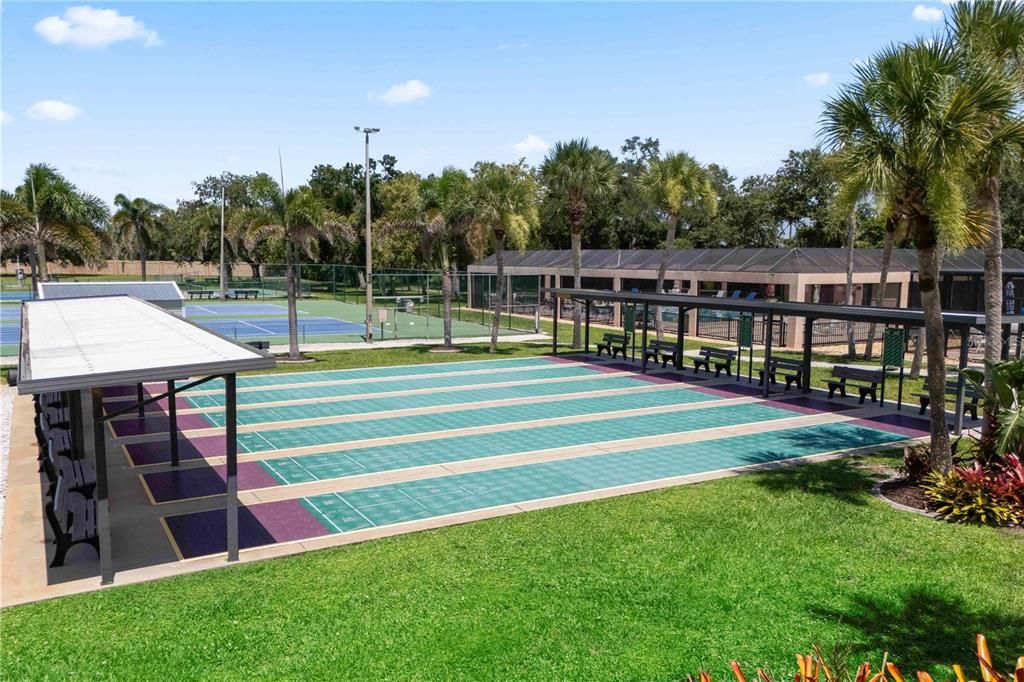 На продажу: $129,900 (2 спален, 2 ванн, 1035 Квадратных фут)