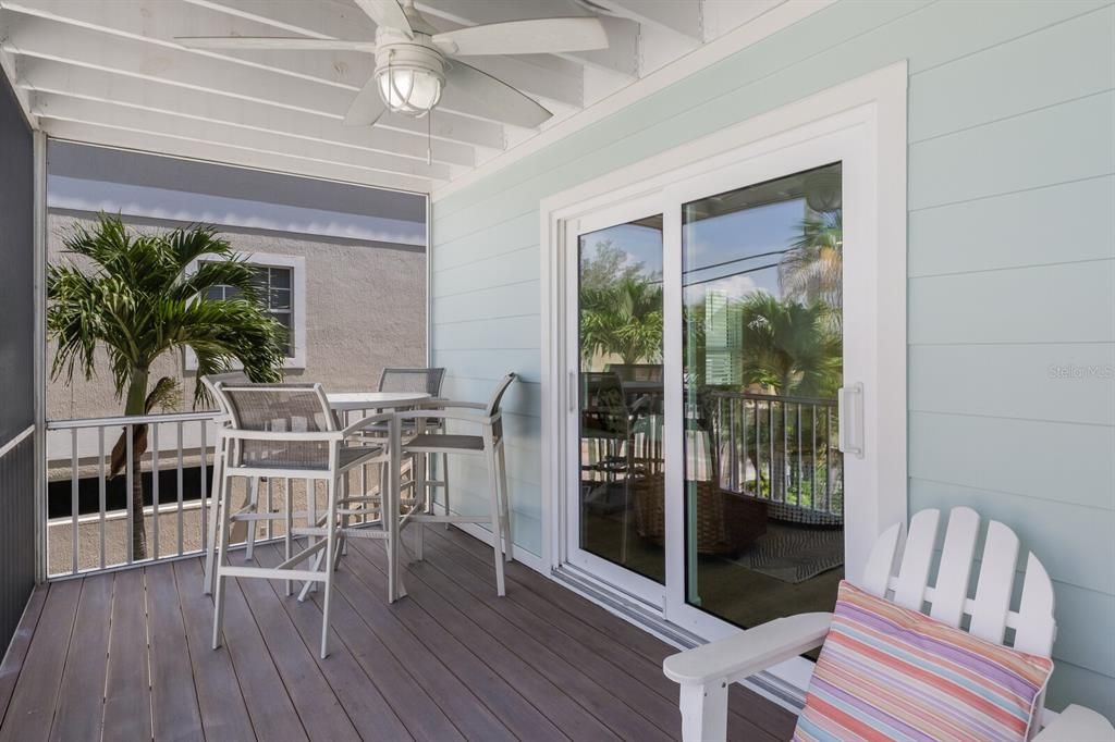 Под контрактом: $1,895,000 (5 спален, 4 ванн, 2342 Квадратных фут)