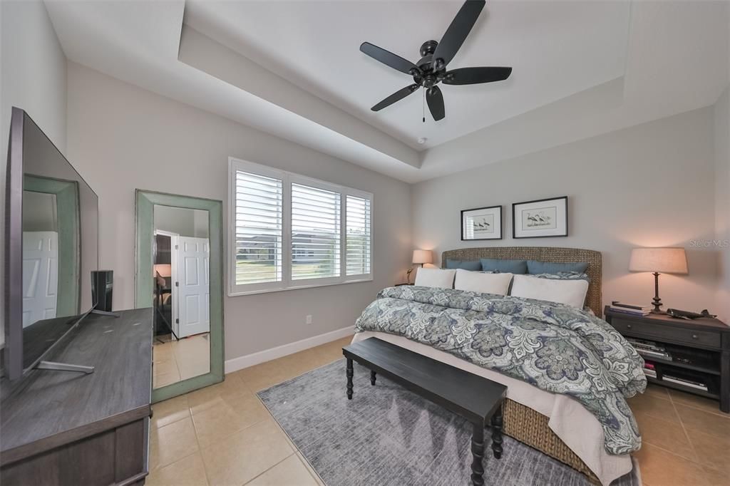For Sale: $334,900 (2 beds, 2 baths, 1668 Square Feet)