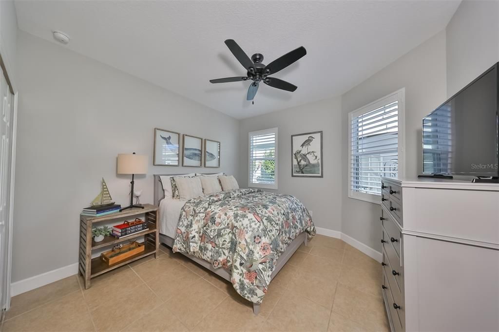 For Sale: $334,900 (2 beds, 2 baths, 1668 Square Feet)