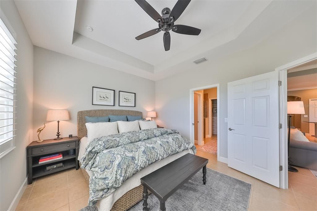 For Sale: $334,900 (2 beds, 2 baths, 1668 Square Feet)