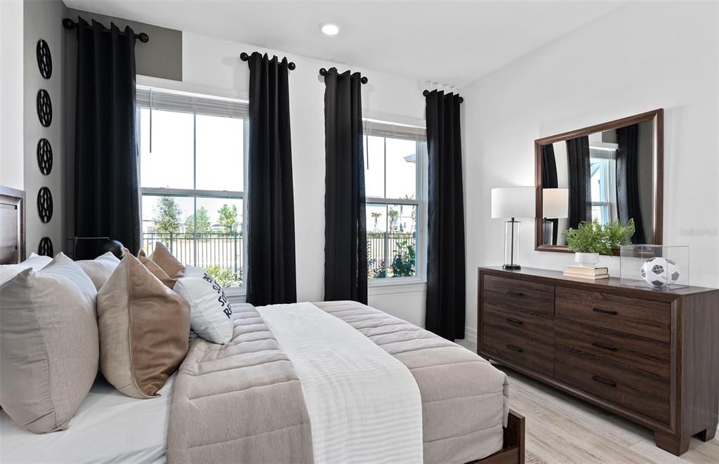 Activo con contrato: $1,125,000 (4 camas, 4 baños, 3080 Pies cuadrados)