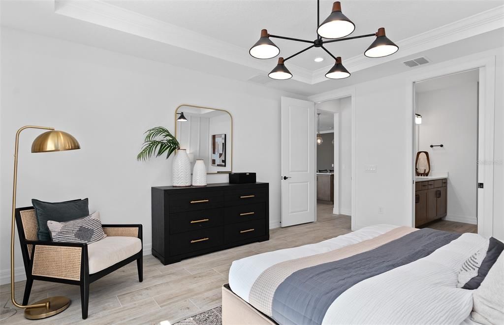 Activo con contrato: $1,125,000 (4 camas, 4 baños, 3080 Pies cuadrados)