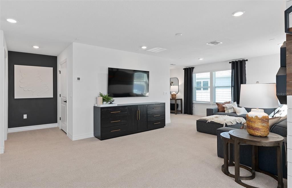 Activo con contrato: $1,125,000 (4 camas, 4 baños, 3080 Pies cuadrados)