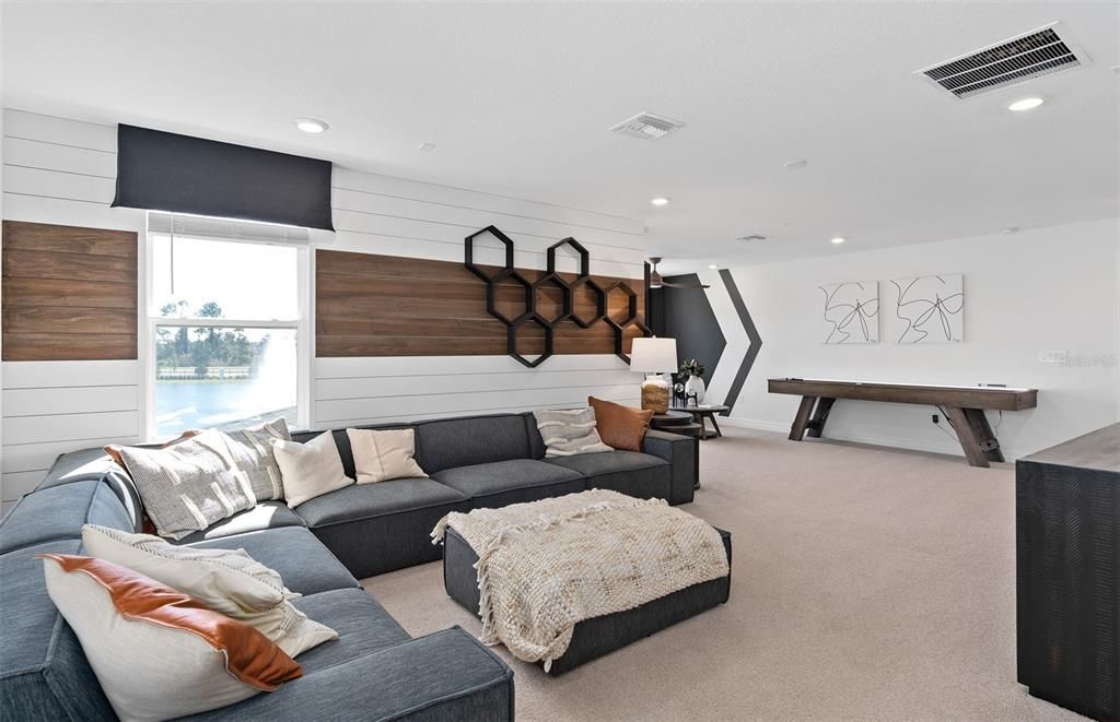 Activo con contrato: $1,125,000 (4 camas, 4 baños, 3080 Pies cuadrados)