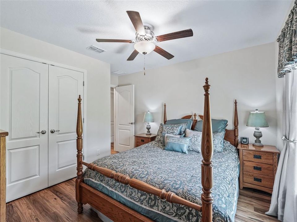 En Venta: $699,000 (4 camas, 2 baños, 2359 Pies cuadrados)