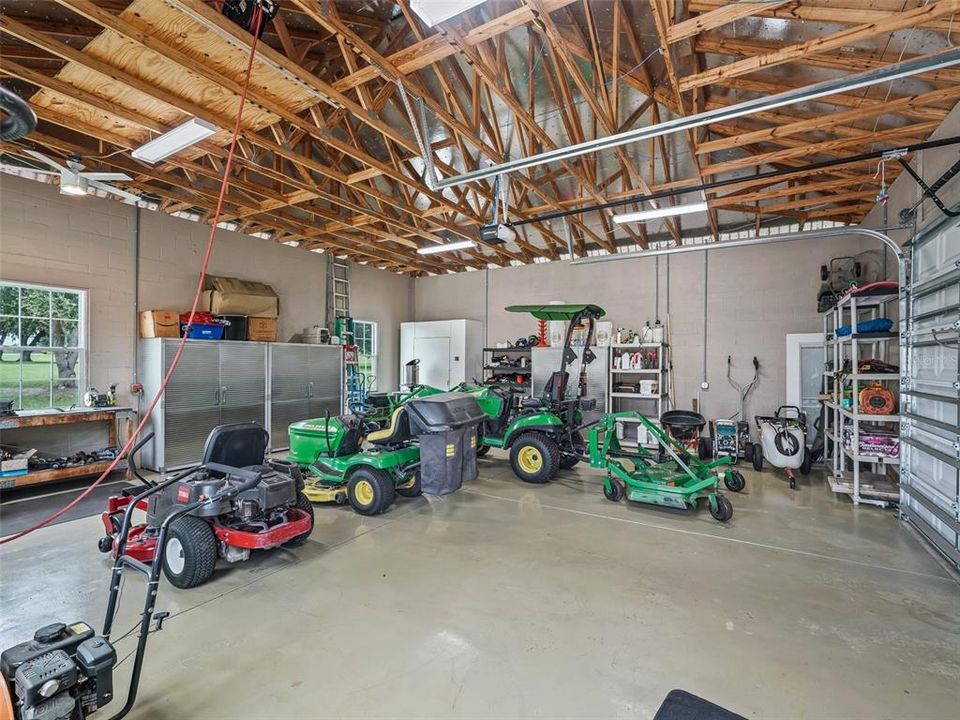 En Venta: $699,000 (4 camas, 2 baños, 2359 Pies cuadrados)