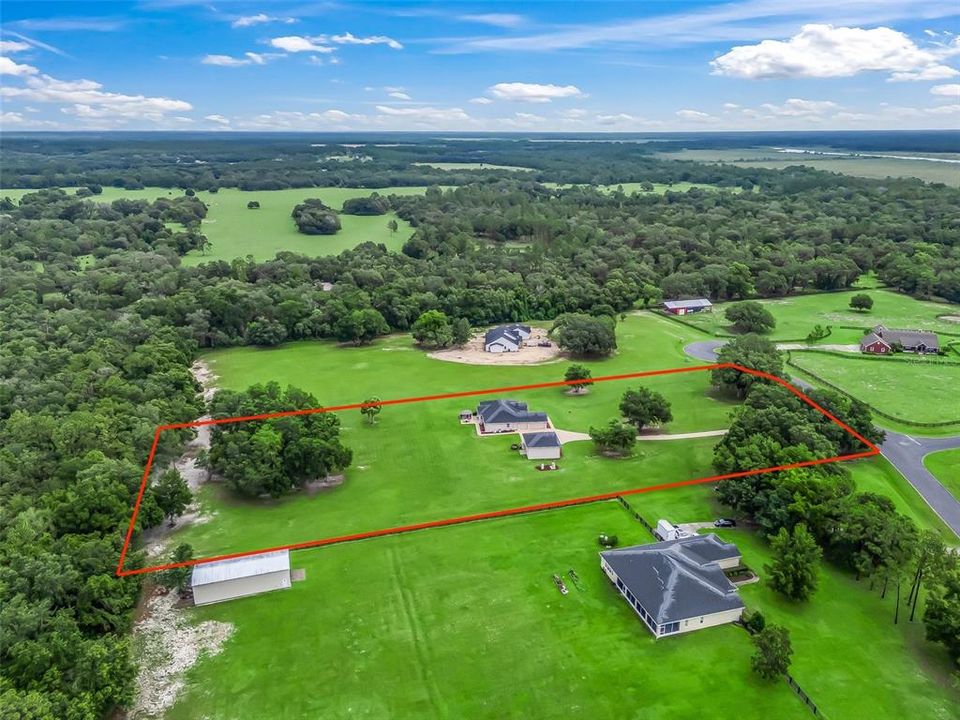 En Venta: $699,000 (4 camas, 2 baños, 2359 Pies cuadrados)