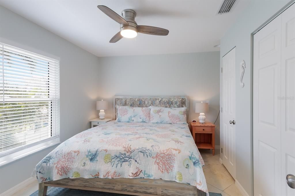 合同活跃: $1,895,000 (5 贝兹, 0 浴室, 2342 平方英尺)