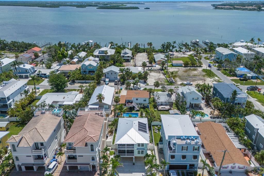 合同活跃: $1,895,000 (5 贝兹, 0 浴室, 2342 平方英尺)