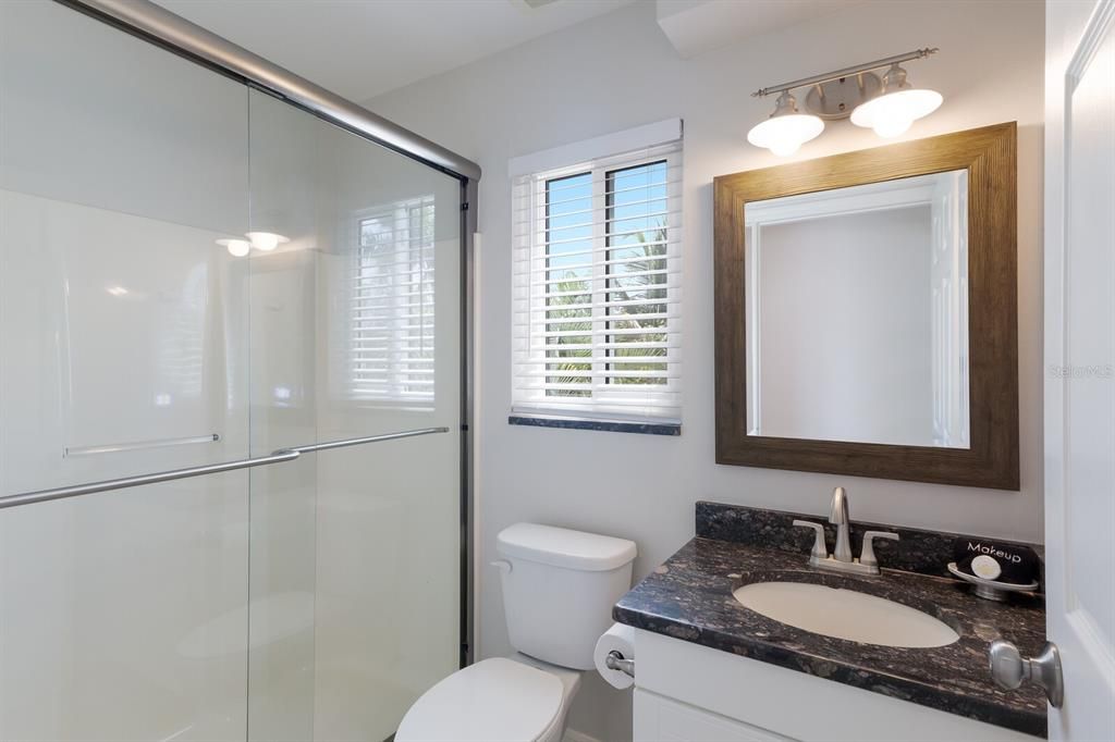 合同活跃: $1,895,000 (5 贝兹, 0 浴室, 2342 平方英尺)