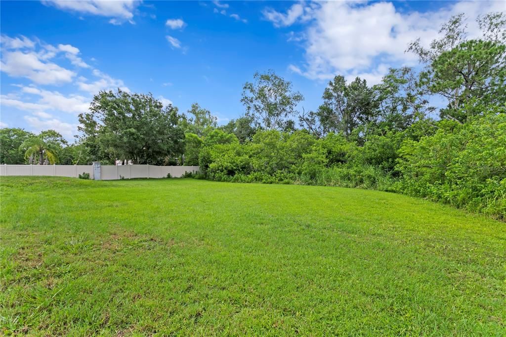 合同活跃: $1,130,000 (4 贝兹, 3 浴室, 2883 平方英尺)