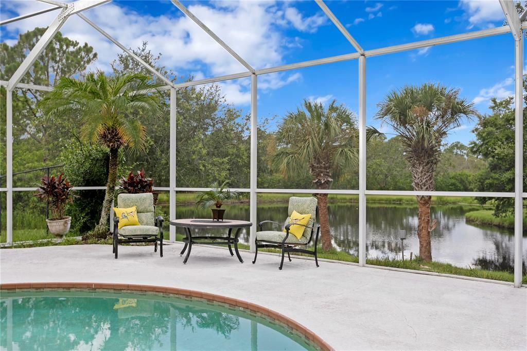 合同活跃: $1,130,000 (4 贝兹, 3 浴室, 2883 平方英尺)