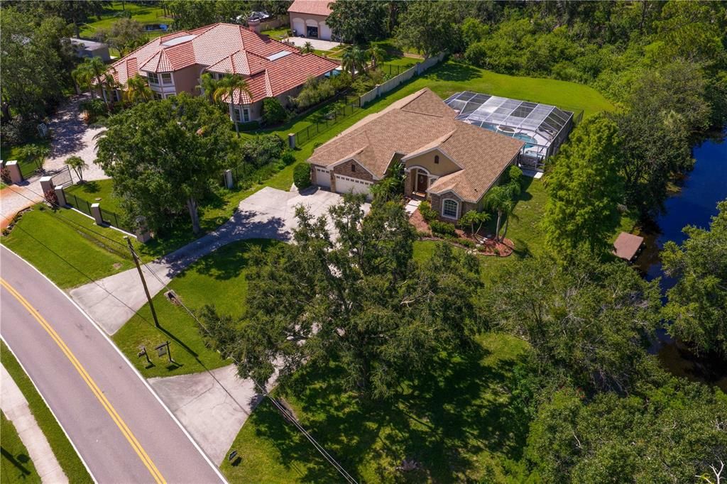 合同活跃: $1,130,000 (4 贝兹, 3 浴室, 2883 平方英尺)