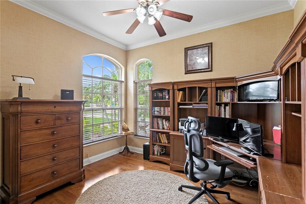 合同活跃: $1,130,000 (4 贝兹, 3 浴室, 2883 平方英尺)