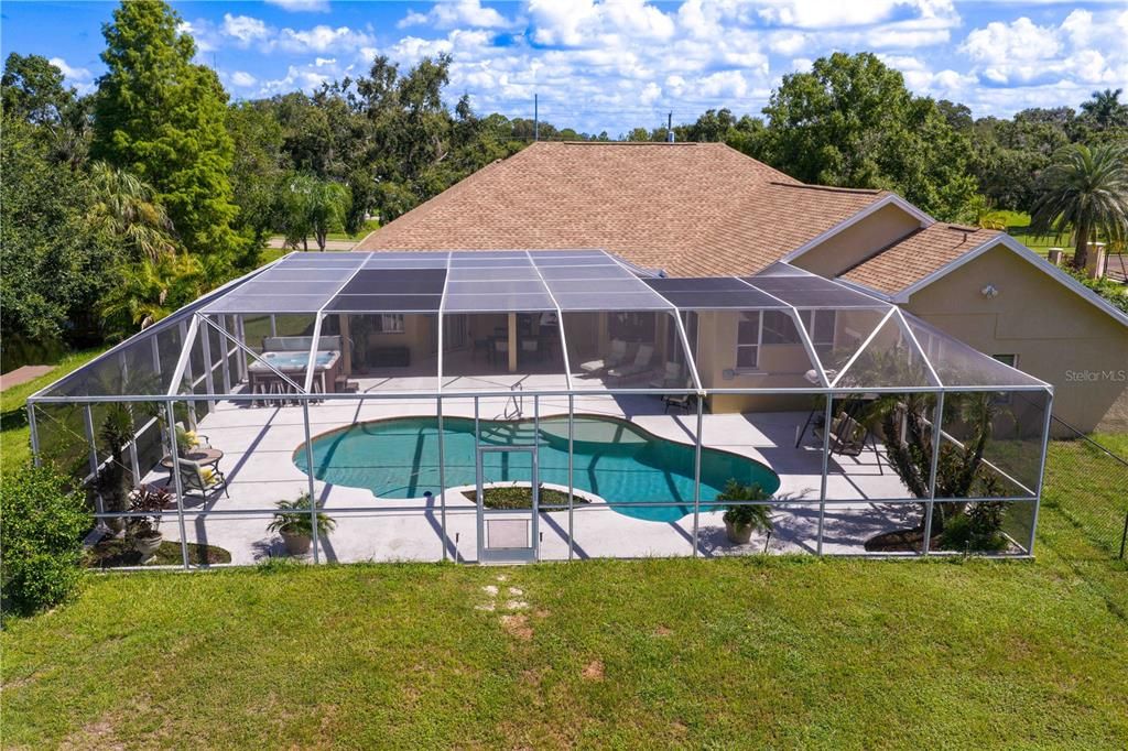 合同活跃: $1,130,000 (4 贝兹, 3 浴室, 2883 平方英尺)