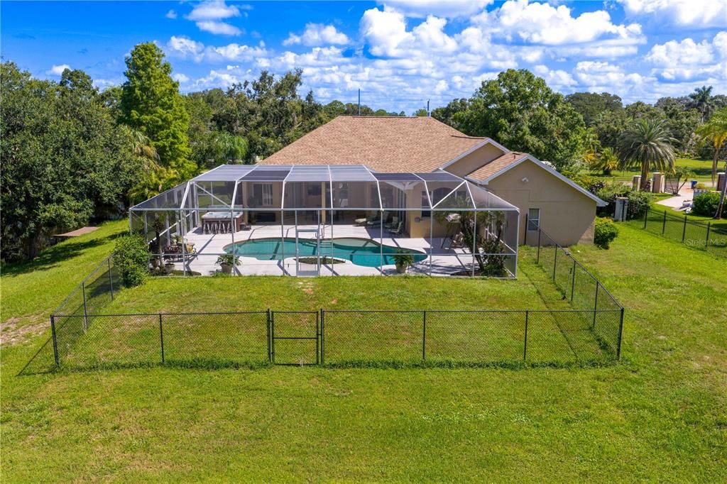 合同活跃: $1,130,000 (4 贝兹, 3 浴室, 2883 平方英尺)