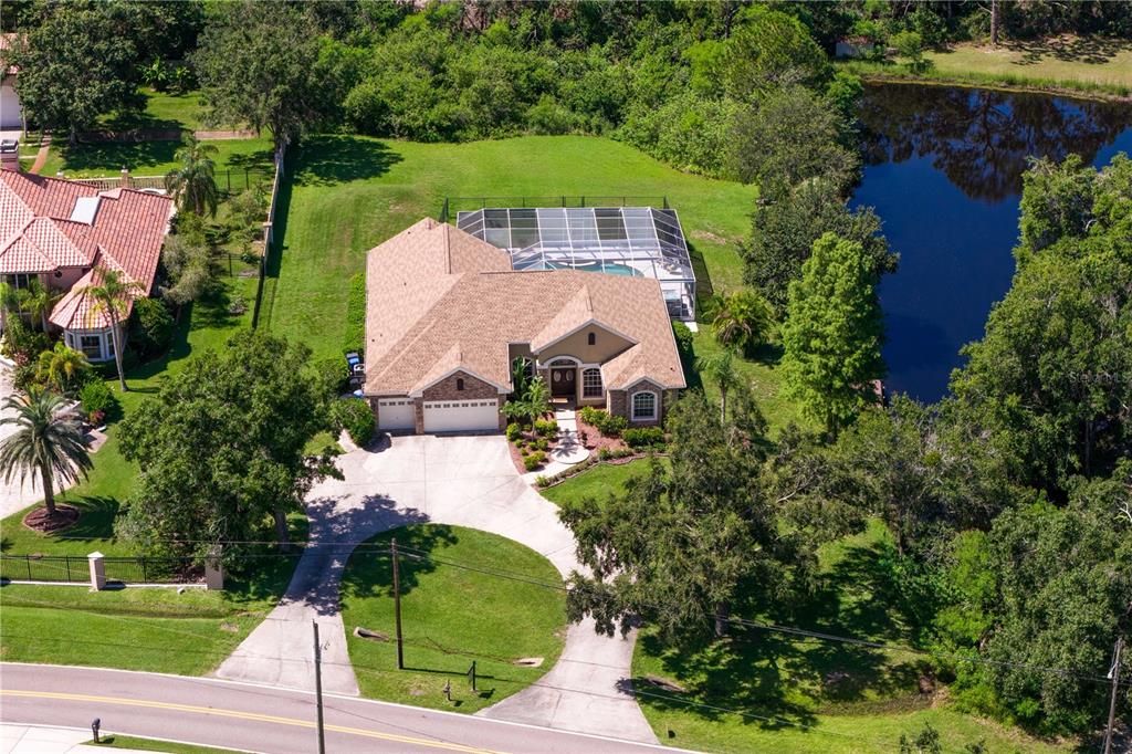 合同活跃: $1,130,000 (4 贝兹, 3 浴室, 2883 平方英尺)