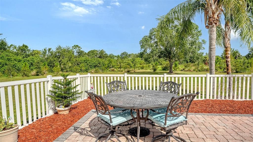 For Sale: $1,795,000 (5 beds, 3 baths, 4152 Square Feet)