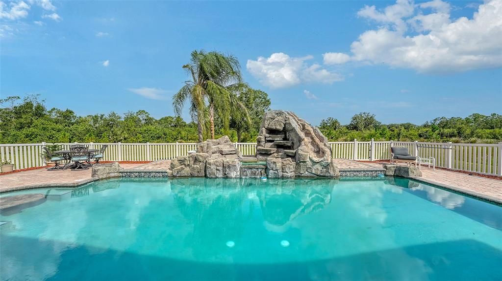 For Sale: $1,795,000 (5 beds, 3 baths, 4152 Square Feet)