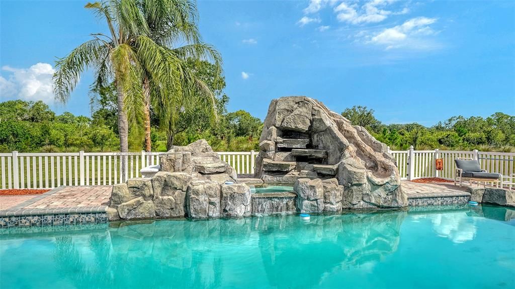 For Sale: $1,795,000 (5 beds, 3 baths, 4152 Square Feet)