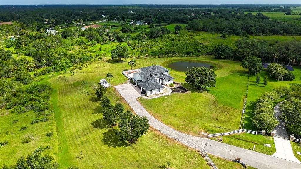 For Sale: $1,795,000 (5 beds, 3 baths, 4152 Square Feet)