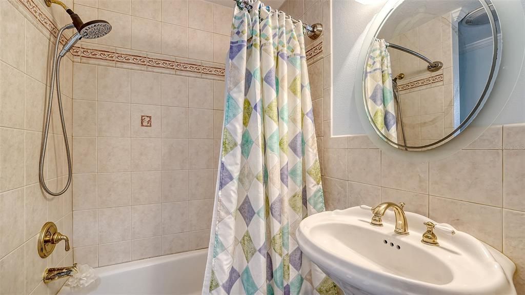 For Sale: $1,795,000 (5 beds, 3 baths, 4152 Square Feet)