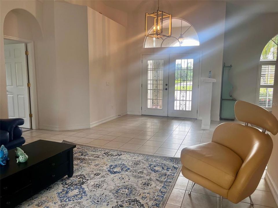 For Rent: $6,000 (3 beds, 2 baths, 2577 Square Feet)