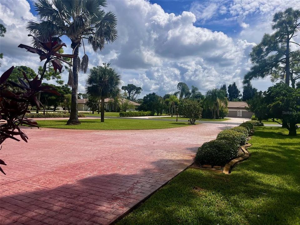 For Rent: $6,000 (3 beds, 2 baths, 2577 Square Feet)