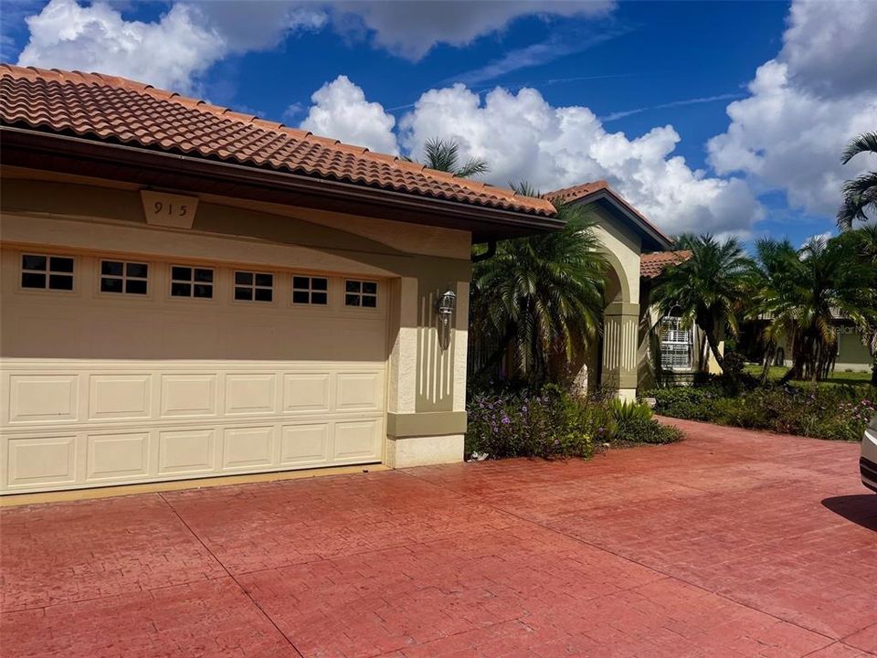 For Rent: $6,000 (3 beds, 2 baths, 2577 Square Feet)