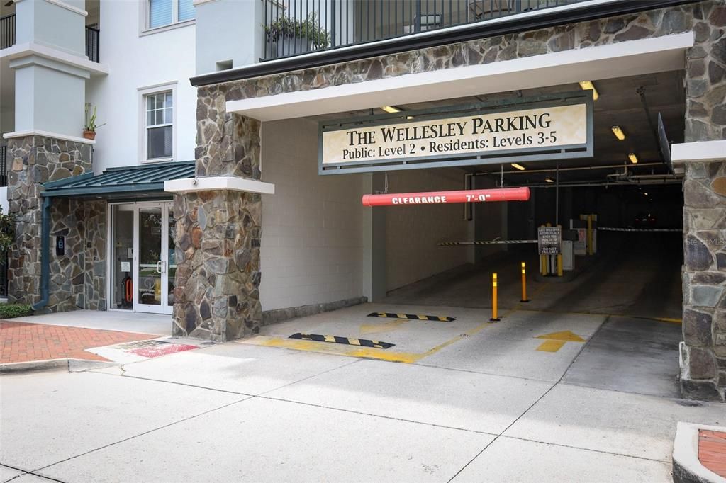 For Sale: $884,999 (3 beds, 2 baths, 2399 Square Feet)