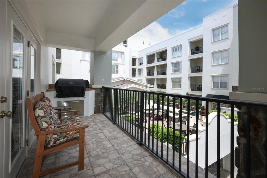 For Sale: $884,999 (3 beds, 2 baths, 2399 Square Feet)