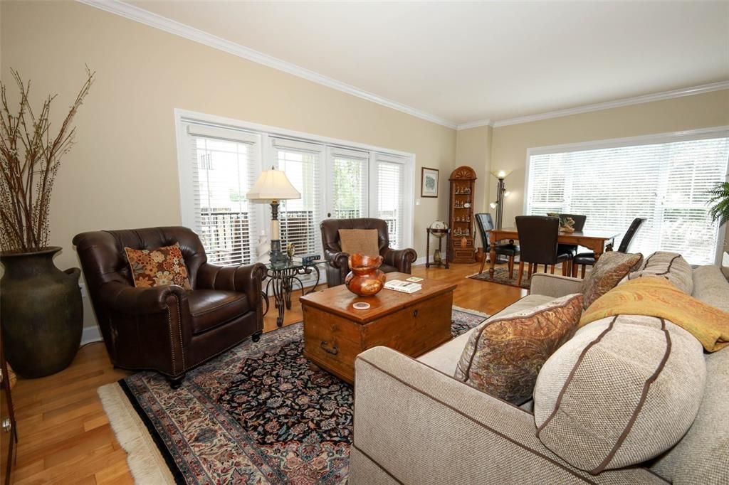 For Sale: $884,999 (3 beds, 2 baths, 2399 Square Feet)