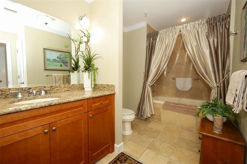 For Sale: $884,999 (3 beds, 2 baths, 2399 Square Feet)