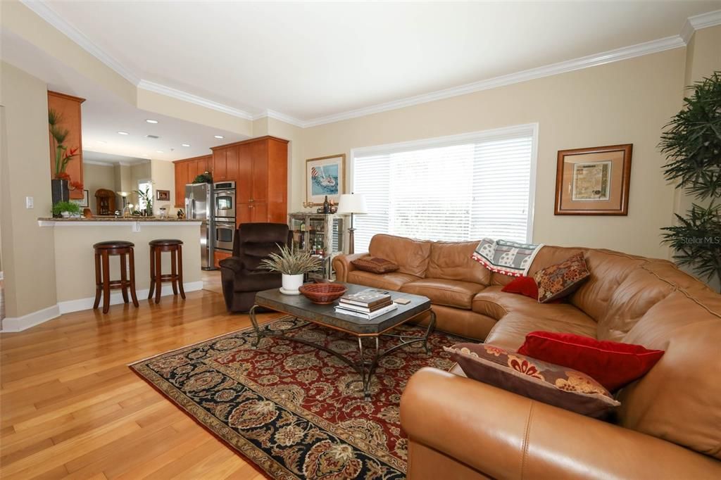 For Sale: $884,999 (3 beds, 2 baths, 2399 Square Feet)