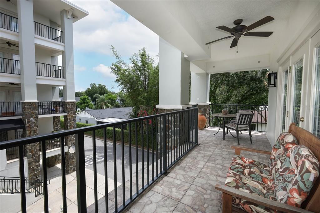 For Sale: $884,999 (3 beds, 2 baths, 2399 Square Feet)