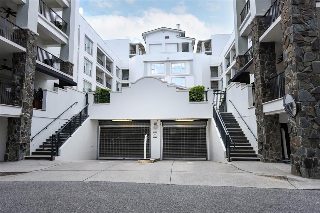 For Sale: $884,999 (3 beds, 2 baths, 2399 Square Feet)