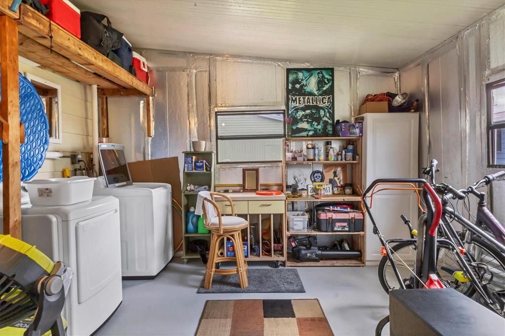 Activo con contrato: $220,000 (2 camas, 2 baños, 1446 Pies cuadrados)