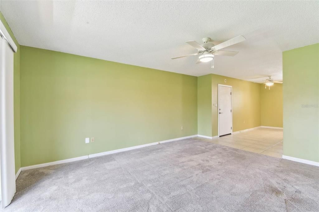 En Venta: $115,000 (2 camas, 1 baños, 925 Pies cuadrados)