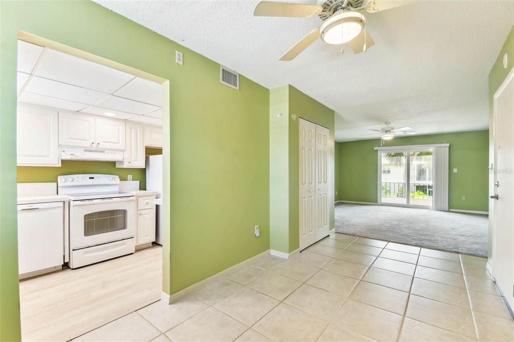 En Venta: $115,000 (2 camas, 1 baños, 925 Pies cuadrados)