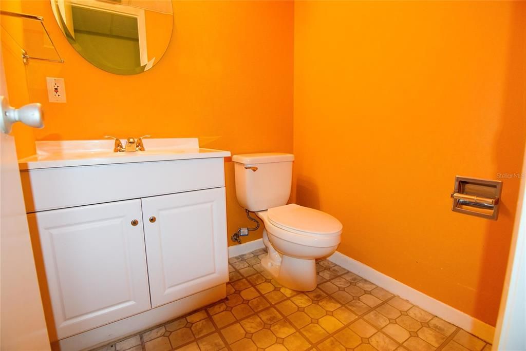 En Venta: $115,000 (2 camas, 1 baños, 925 Pies cuadrados)