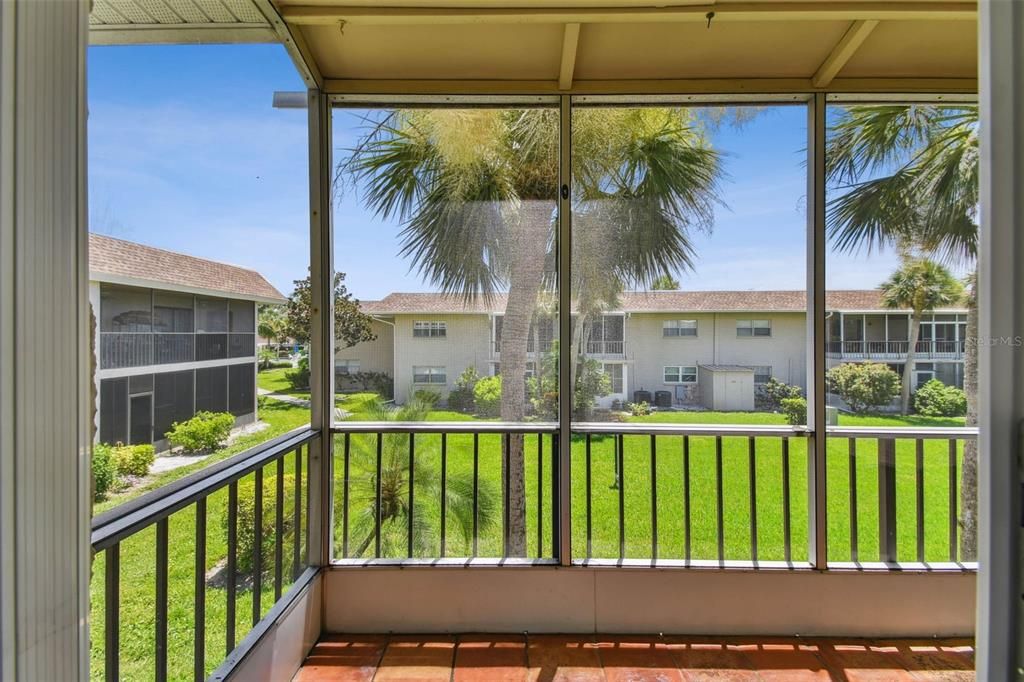 En Venta: $115,000 (2 camas, 1 baños, 925 Pies cuadrados)