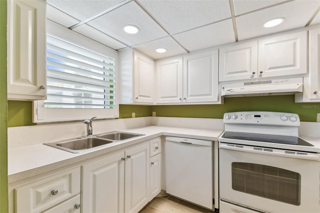 En Venta: $115,000 (2 camas, 1 baños, 925 Pies cuadrados)