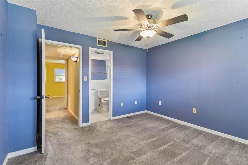 En Venta: $115,000 (2 camas, 1 baños, 925 Pies cuadrados)