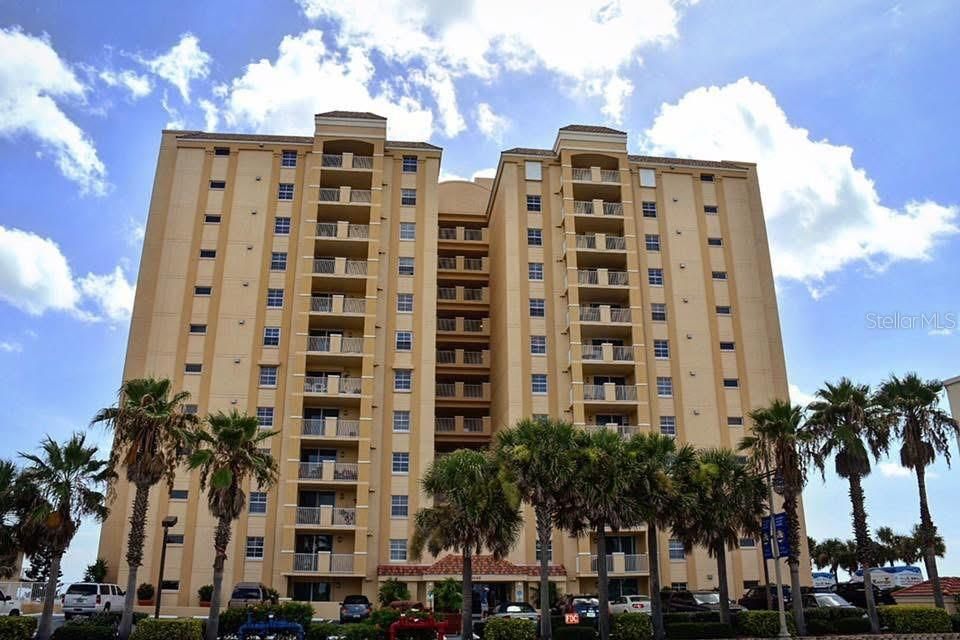 Recently Rented: $3,000 (3 beds, 2 baths, 2215 Square Feet)