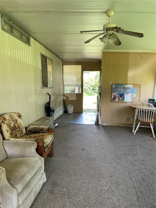 For Sale: $65,000 (2 beds, 1 baths, 757 Square Feet)